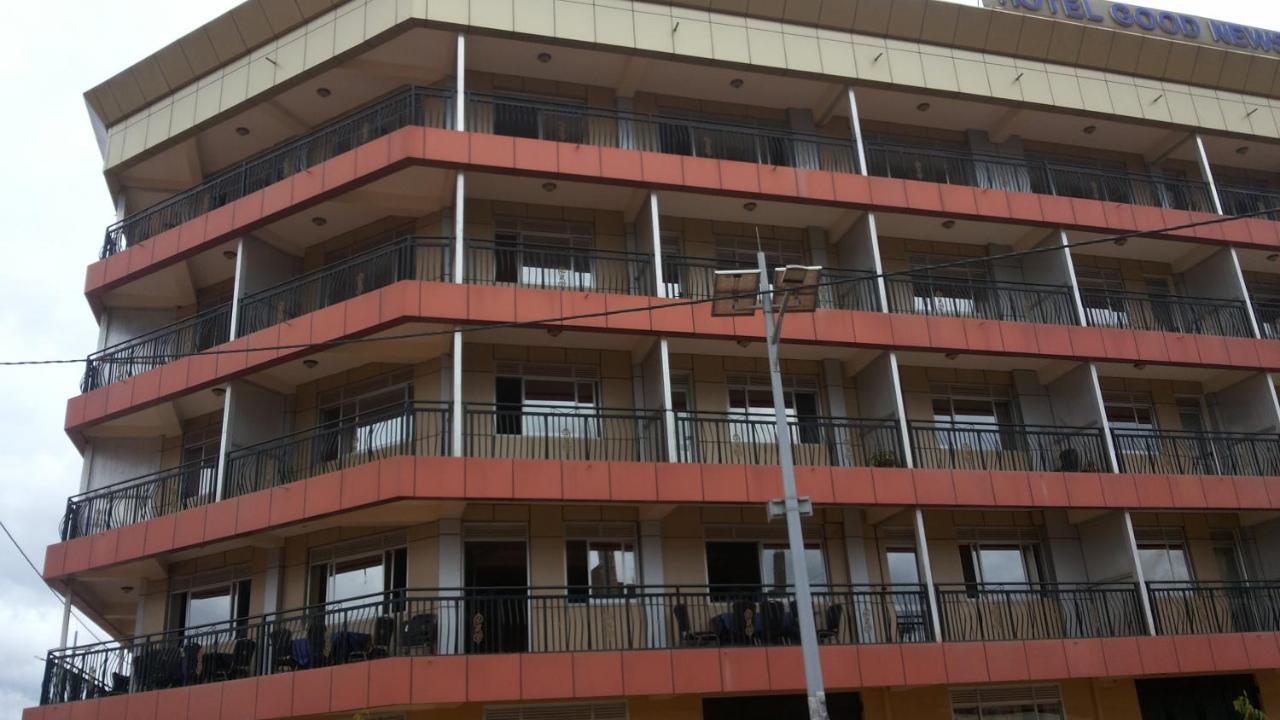 Hotel Good News Lira Екстериор снимка